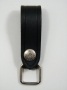 Passante in pelle anello quadrato